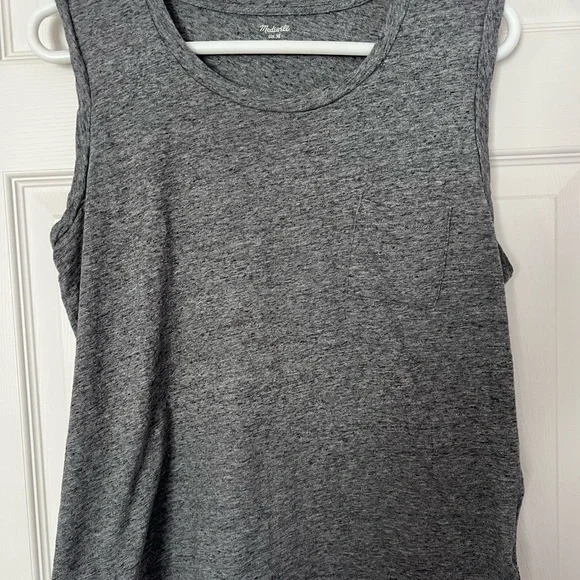 Gray and Pink Sleeveless Tops - Picture 8 of 8